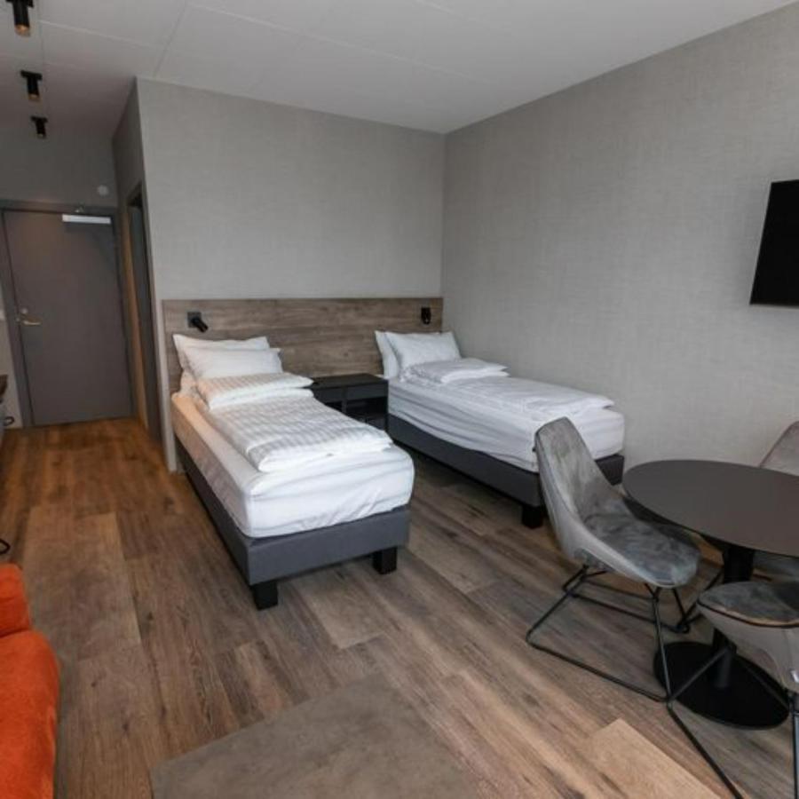 אקורירי Hotel Halond מראה חיצוני תמונה